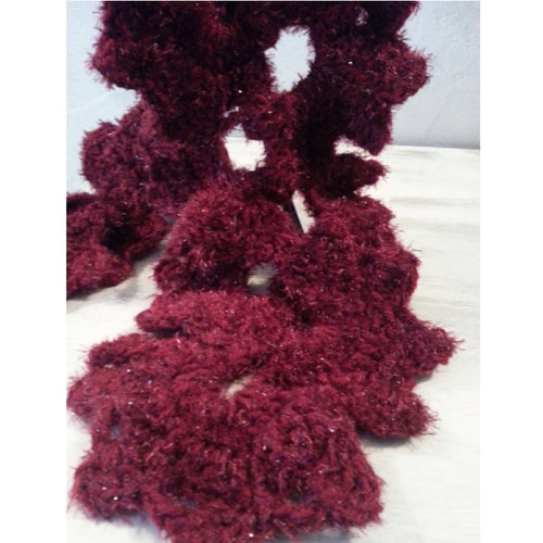 Echarpe coquille bordeaux irisé hiver aspect velour