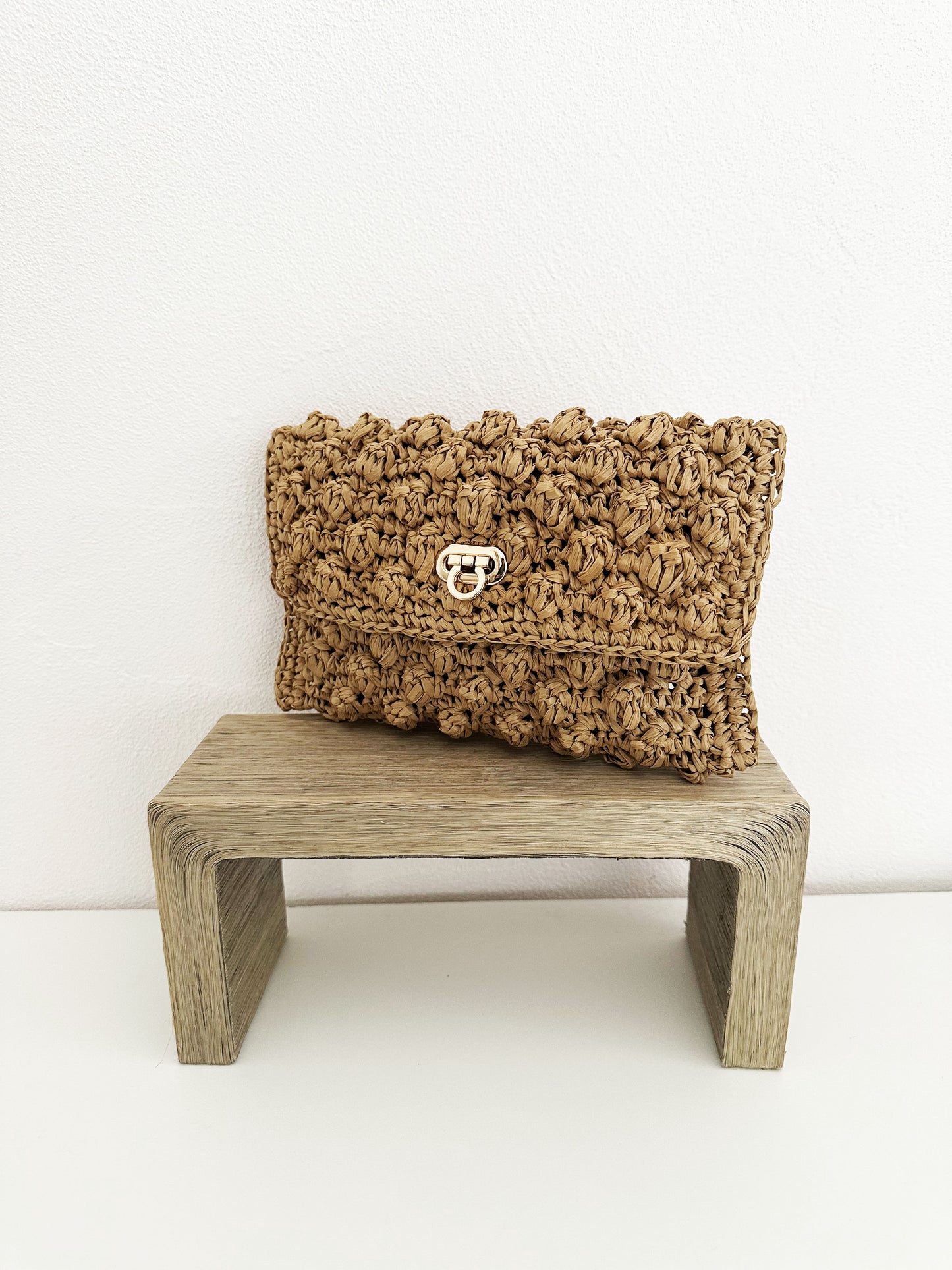 Sac pochette Beige en raphia