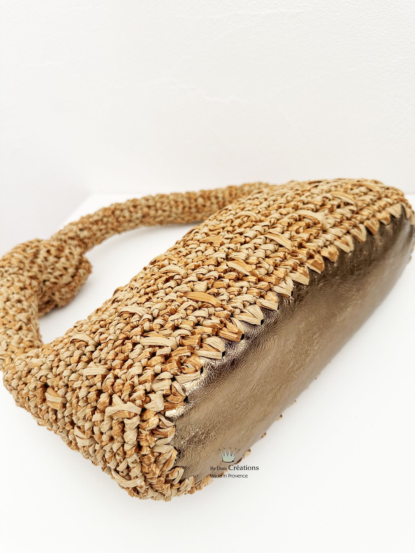 Sac boulette en raphia, sac à noeud réalisé à la main, sac femme beige et or cuivré ,soirée, mariage