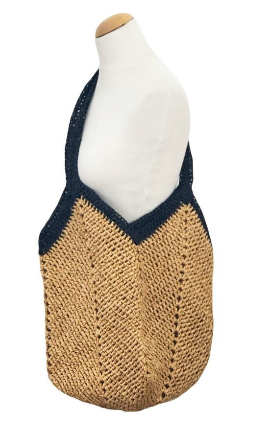 Cabas de plage Granny beige et noir en Raphia de Cellulose