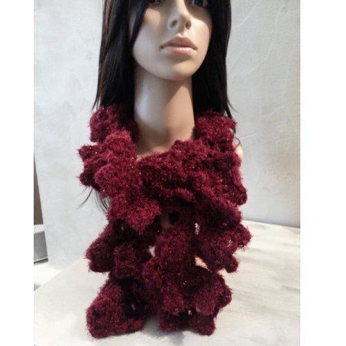 Echarpe coquille bordeaux irisé hiver aspect velour