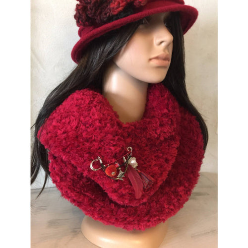 snood col écharpe , coloris rouge bordeaux lumineux