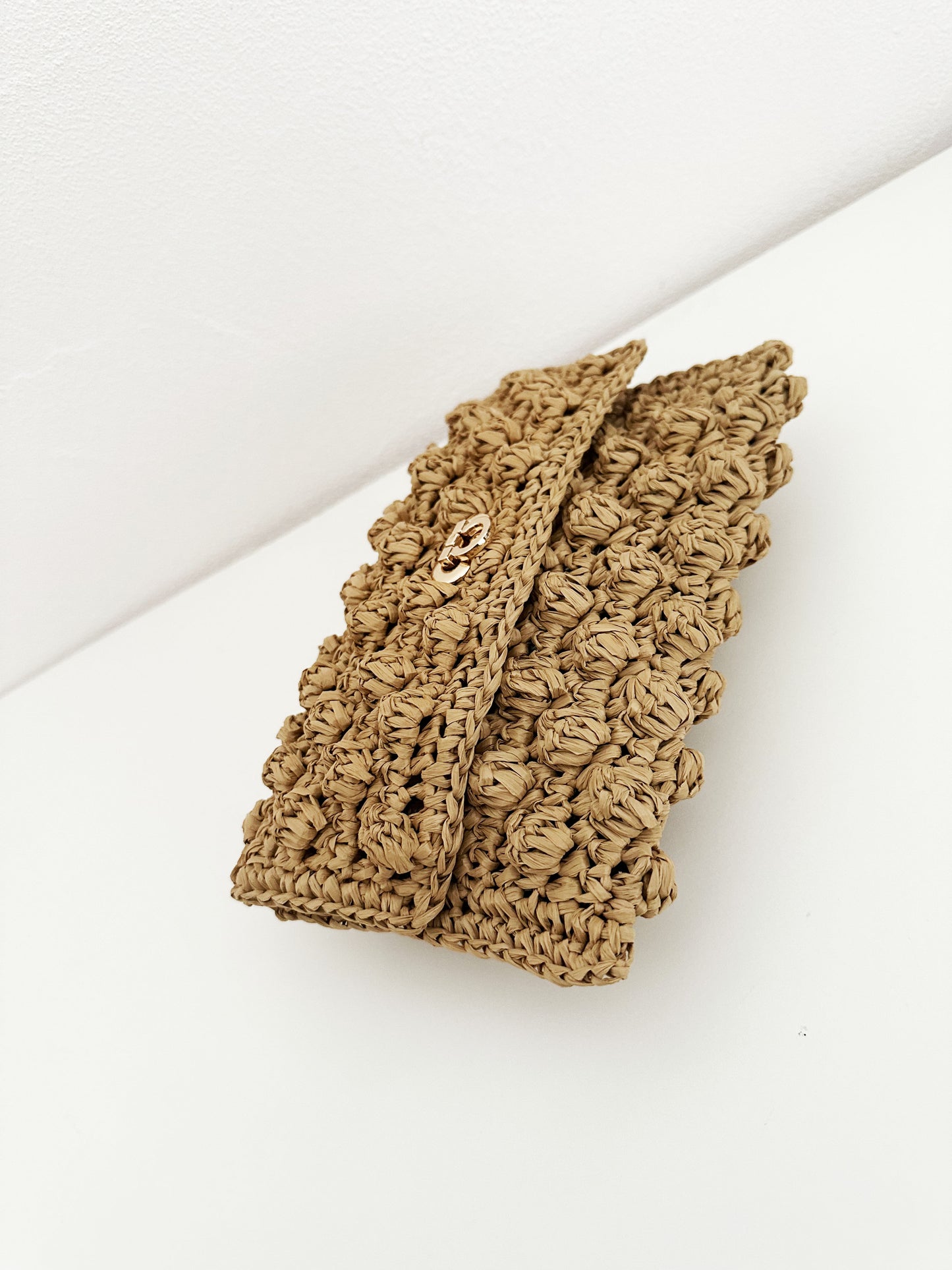 Sac pochette Beige en raphia